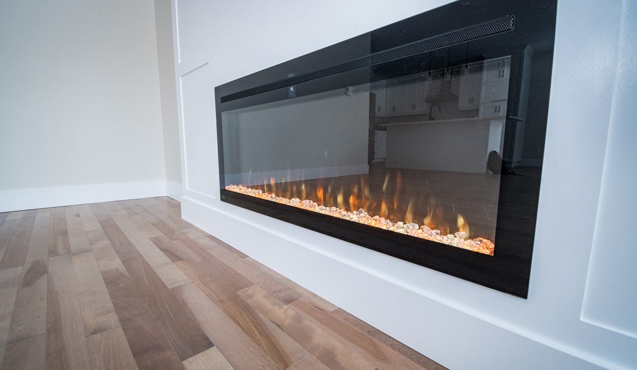 519-maplehurst-fireplace.jpeg